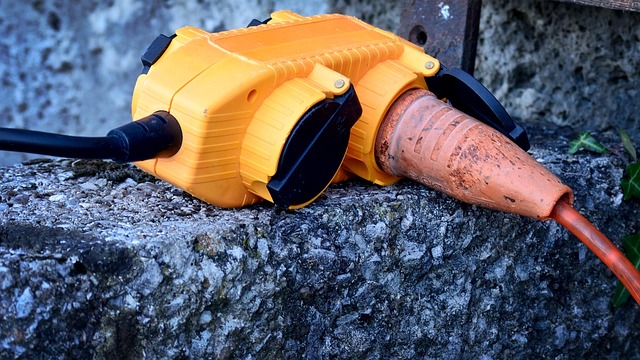 コンセントの待機電力を示すスマートプラグ